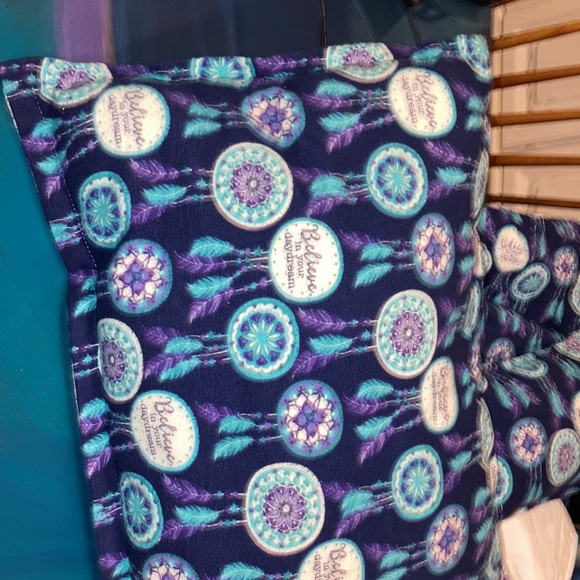 Girls flannel blanket & pillow with matching 18” girl doll blanket & pillow! - Picture 8 of 8